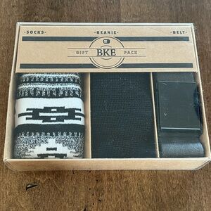 New Men’s BKE Socks, Beanie, & Belt